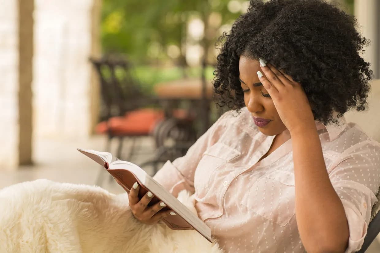 Woman Bible Study NLT at Home