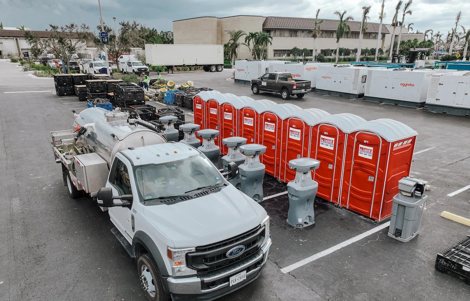 Portable Toilets for Disaster Relief Sites: Sanitation After the Storm — Moffitt Services