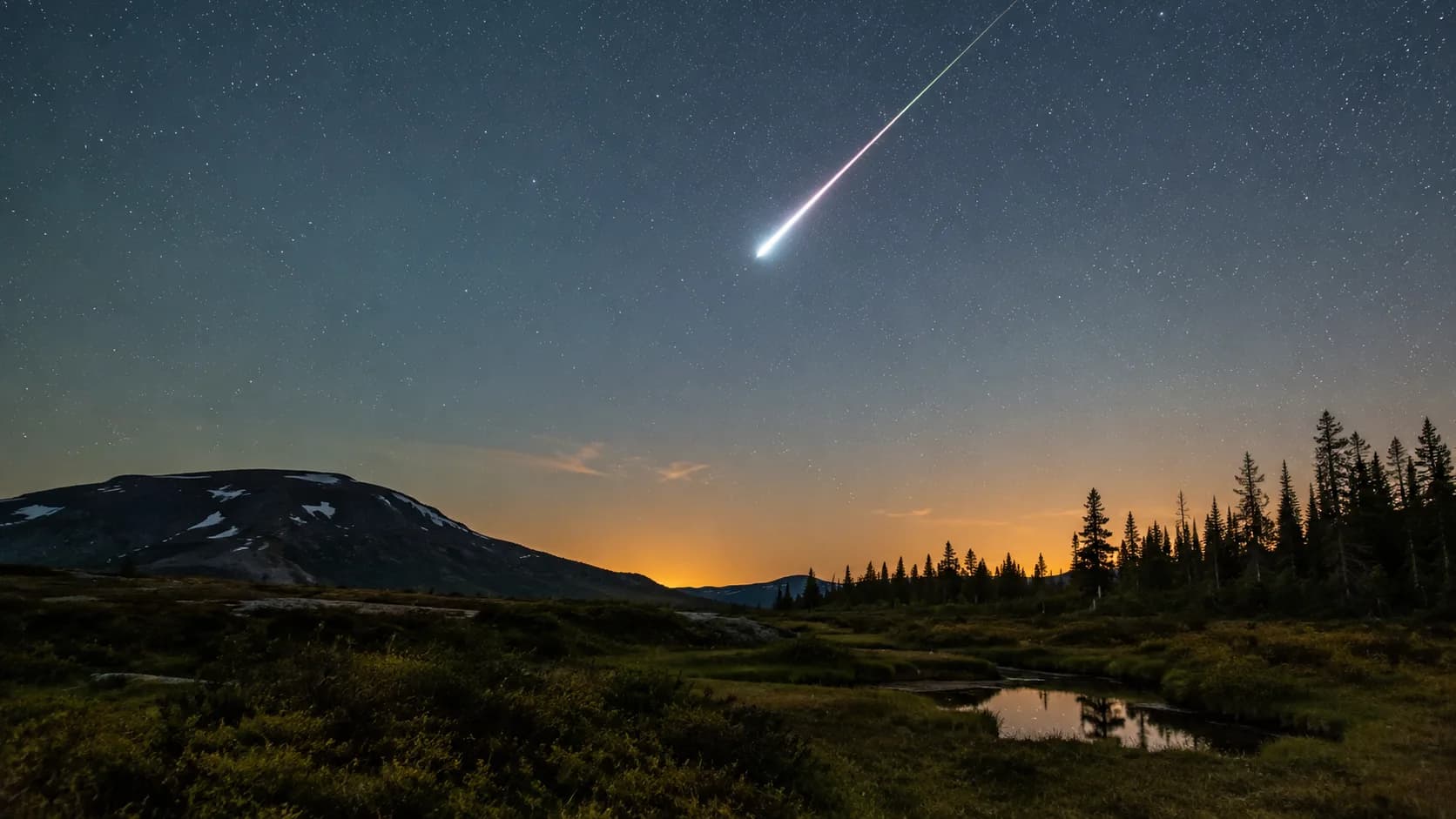 01 FEATURED Meteor Dust Night Sky