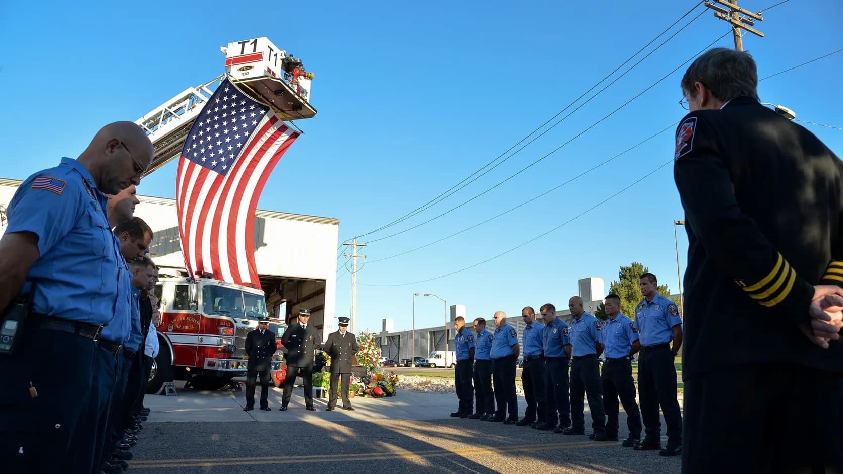 04 First Responders Pause to Remember