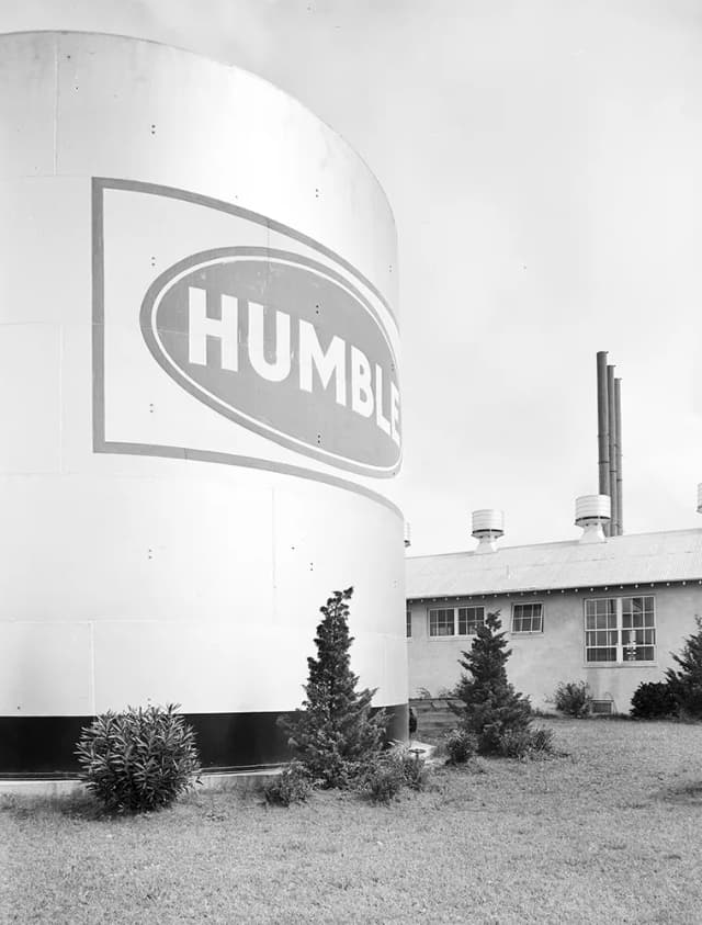 Humble Oil and Refining Company tanks and works at Tomball, Texas, photographed in June 1940