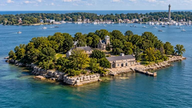 01 FEATURED GIBRALTAR ISLAND