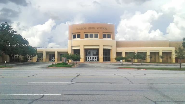 Front entrance of Conroe High School in Conroe, Texas