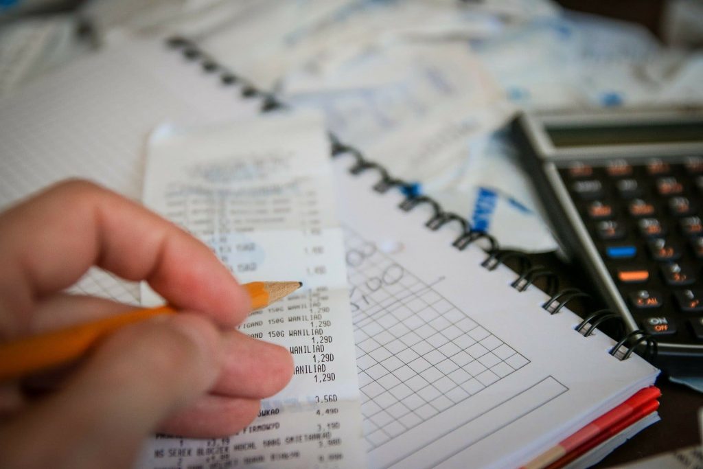 Why You Should Hire an Accountant to Do Your Taxes