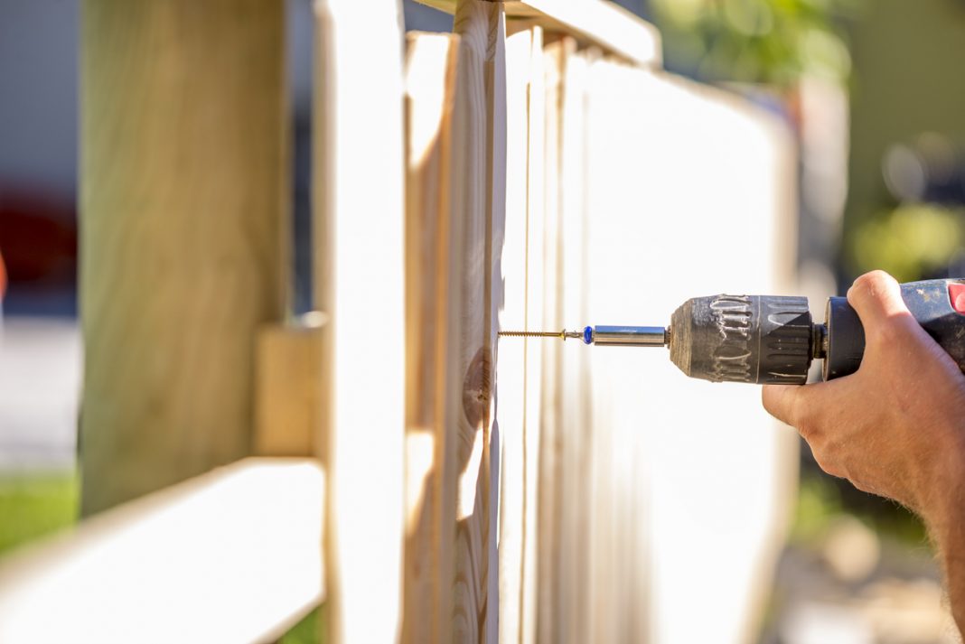 4 Privacy Fence Ideas That Will Make Your Home Look Better