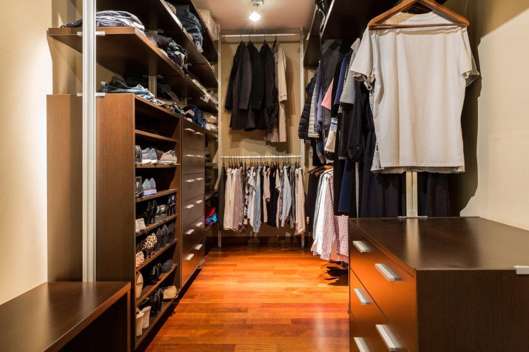 8 Steps to a Productive Closet Clean Out!