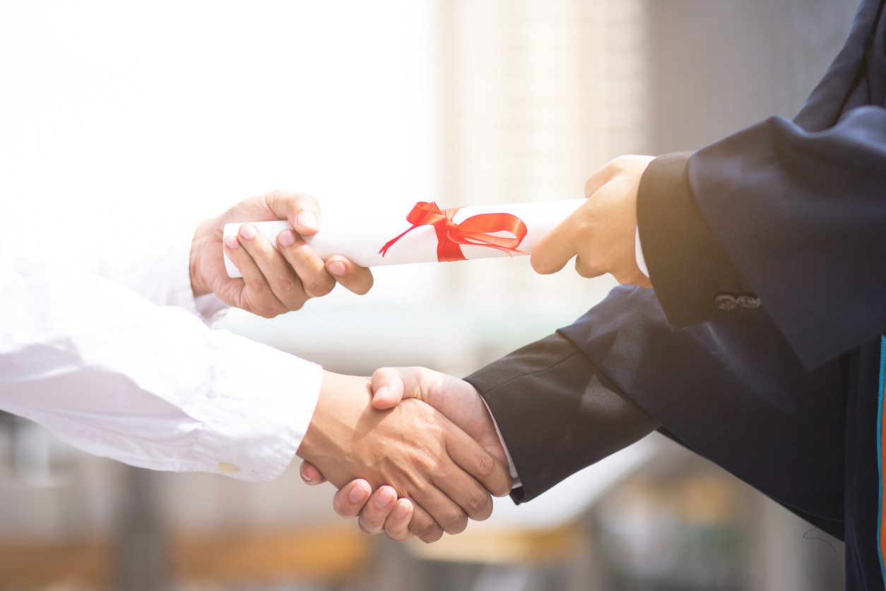 What to Consider Before Earning a Business Degree