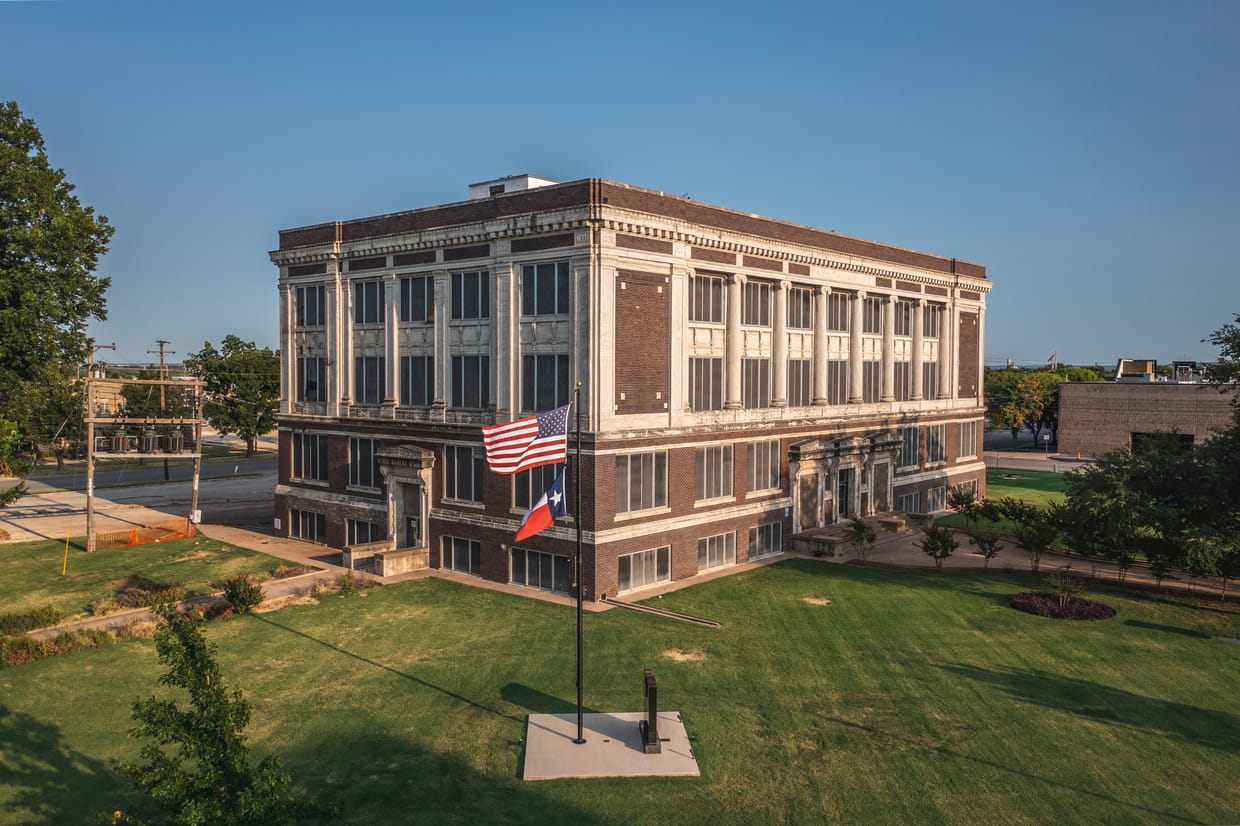 Local City Hall in Texas Voting May 2026